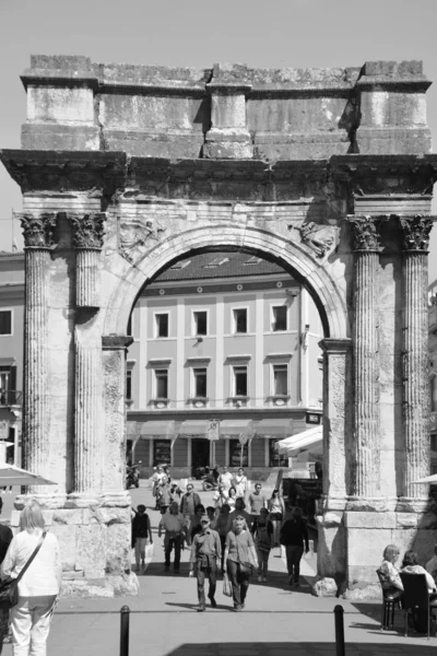 Pula Croatia April 2016 Puerta Oro Fue Erigida Entre Los — Foto de Stock