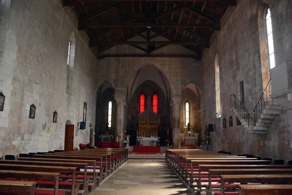 Das Innere Der Kirche Der Stadt Barcelona — Stockfoto