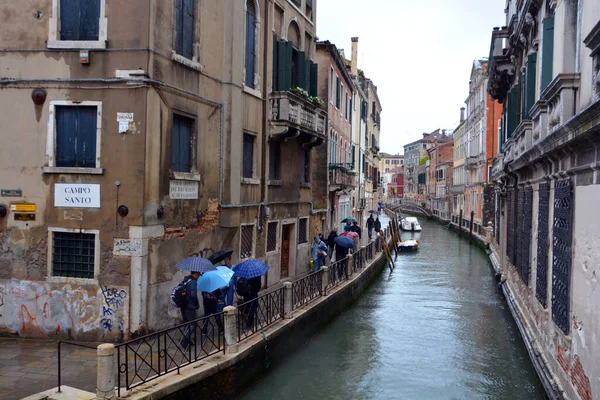 Typowy Kanał Wenecji Włochy — Zdjęcie stockowe