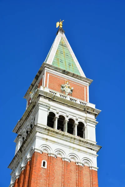 Turnul Clopotniță Din Piața Saint Marks Poate Văzut Kilometri Distanță — Fotografie, imagine de stoc