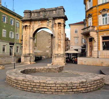 PULA, CROATIA - 28 AĞUSTOS 2017: Pula 'daki Sergii Zafer Kemeri