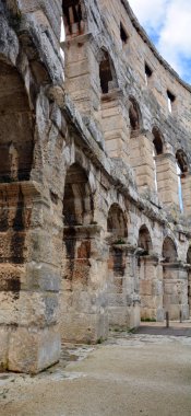 Roma harabeleri, İtalya