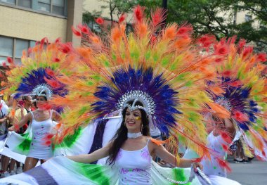 Montreal QuEBEC CANADA 08: 19 19: 18: Montreal Onur Kutlamaları için Toplum Günü. Bu etkinliğin içermesi, eğitmesi ve eğlendirmesi...