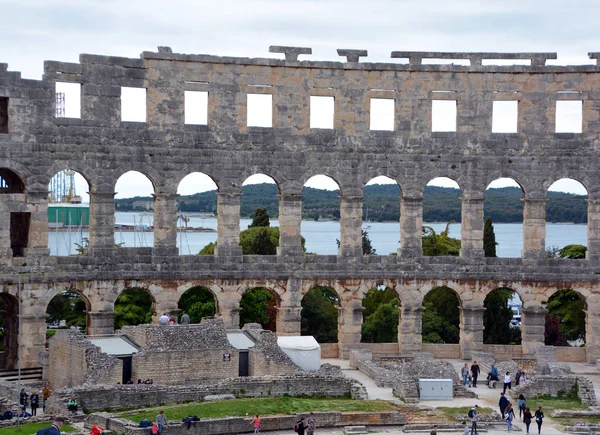 Roma harabeleri, İtalya