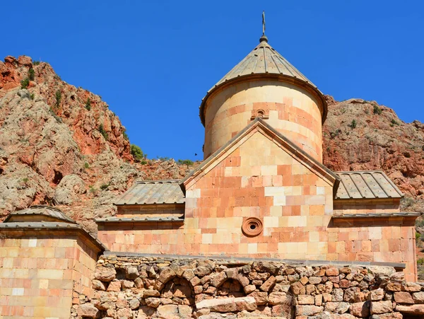Noravank Monastery Armenia 2017年8月10日 アルメニアのシヌーク県にある有名なノラバンク修道院跡 — ストック写真