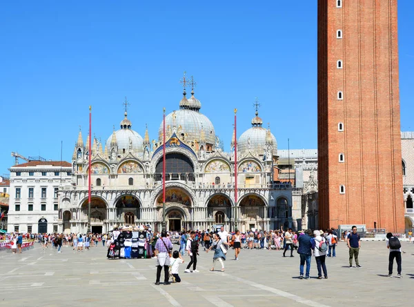 Venetië Italië Mei 2016 Toeristen Wandelen Het Voorjaar Het Marco — Stockfoto