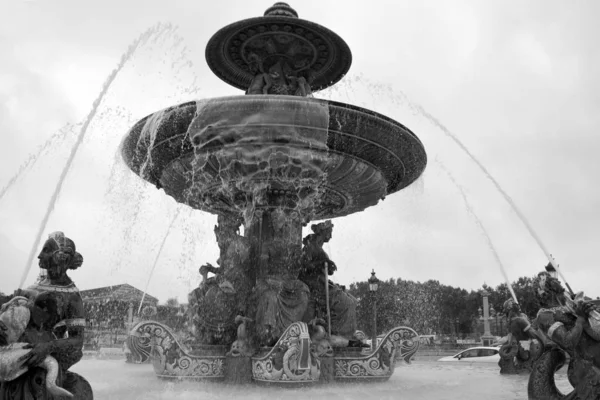People Fountain Park — Stock Photo, Image