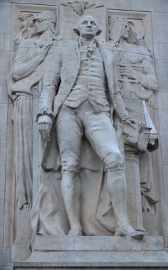 New York, ABD 'deki eski binadaki heykel