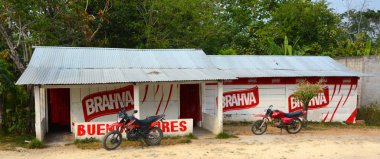 Guatemala RURAL 04: Yol kenarı restoranı Guatemala yiyecek ve içeceği Maya ve İspanyol kültürlerinden etkilenmektedir. Ancak Afrika ve Karayip kültürlerinden de etkilenir.. 