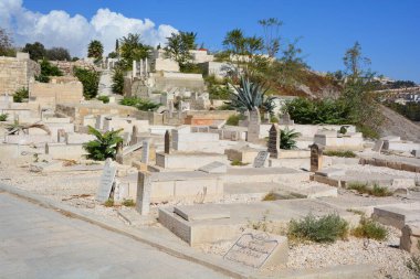 JERUSALEM ISRAEL 23 10 16: Bab Al-Rahma Müslüman mezarlığı Eski Şehrin doğu duvarının bitişiğindedir. Görünüşe göre Altın Kapı Bab Al-Rahma 8. yüzyılda kapatılmış.