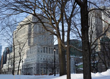 MONTREAL QUEBEC CANADA 01 22 2019: Montreal Kanada 'da Sunlife Building 1155 Metcalfe Caddesi' ndeki tarihi bir ofis binasıdır..