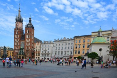 Innsbruck, Avusturya - Mayıs 2017: Innsbruck eski şehir merkezindeki renkli binalar.