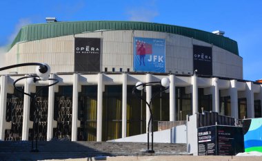 MONTREAL CANADA 01: 18: Place des Arts Montreal, Quebec, Kanada 'da büyük bir sahne sanatları merkezi 45 milyon seyirci Place des Arts' a ayak bastı.