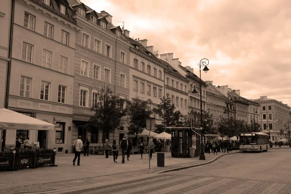 华沙老城 华沙老城是首都最古老的部分 它是华沙最有名的旅游胜地之一 这个地区的中心是旧城市场 — 图库照片
