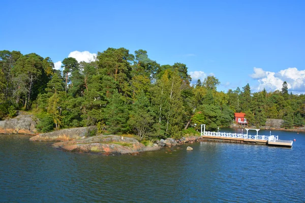 Helsinki Finland September 2015 Pier Haven Kade Island Ligt Dicht — Stockfoto