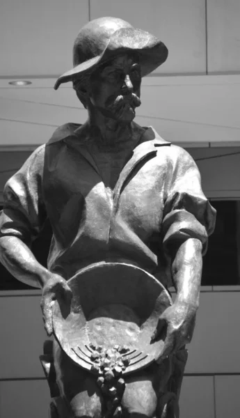 Charlotte North Carolina Statue Created Artist Raymond Kaskey Charlotte 트라이온 — 스톡 사진