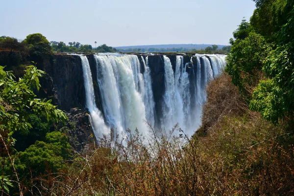 ビクトリアの滝 Victoria Falls またはMosi Tunya ザンビアとジンバブエの国境にあるザンベジ川の南アフリカの滝である — ストック写真