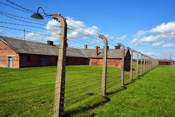 Auschwitz Birkenau Poland 奥斯威辛第一集中营是由德国纳粹集中营和波兰第三帝国建造和经营的灭绝集中营组成的网络 — 图库照片