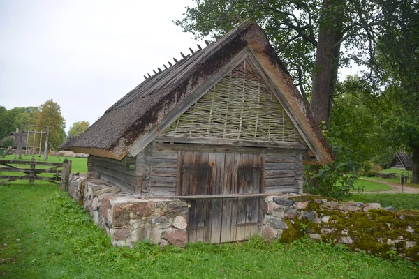 Puhalepa Parish Hiiumaa Estonia 2015 Old Cottage Cum Threshing Barnon — ストック写真