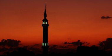 Amman Jordan 'da bir caminin silueti