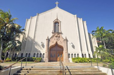 MIAMI - FLORIDA - 28 Ekim 2012: Coral Gables 'ın ilk Birleşik Metodist Kilisesi açık kalpler, açık kapılar ve açık zihinlerden oluşan bir inanç topluluğu bulacak. 