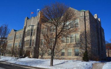 Montreal QueBEC CANADA 01 24 18: Selwyn House, Westmount Belediye Binası 'nın hemen arkasında Montreal' de bir özel erkek okulu. Montreal 'i ziyaret et