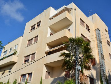 TEL AVIV ISRAEL 0116: Beyaz Şehir, Alman Yahudi mimarlar tarafından 1930 'larda Tel Aviv' de Bauhaus ya da International Style 'ın benzersiz bir biçimi olarak inşa edilen 4000' den fazla binadan oluşan bir koleksiyona atıfta bulunmuştur..