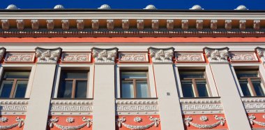 HELSINKI, FINLAND SEPTEMBER 25 2015: Klasikçilikten etkilenen ve Functionalizm tarafından modernize edilen Helsinki, Art Nouveau mimarisi ile de tanınıyor..