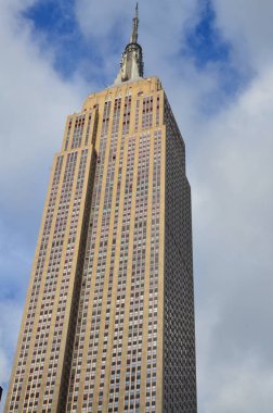 NEW YORK CITY, NY - 15 Mayıs: Empire State Building 40 yıldan uzun süredir dünyanın en yüksek binası (443,2 m) oldu. 5 Mayıs 2008, Manhattan, New York. 