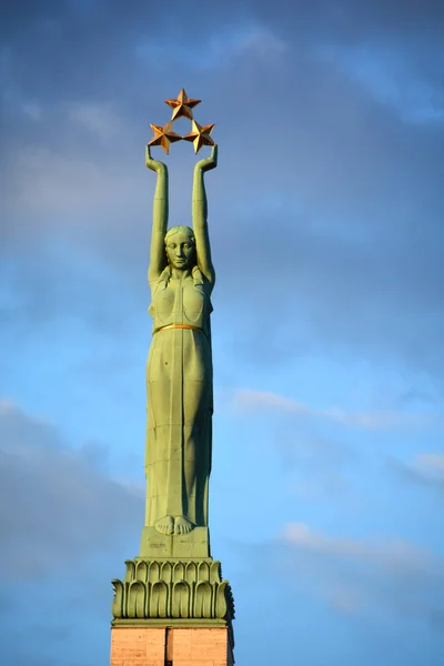 Riga Lavtia September 2015 Hohes Denkmal Von Brivibas Piemineklis Lettisches — Stockfoto