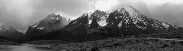 Park Narodowy Torres Del Paine Jest Parkiem Narodowym Obejmującym Góry — Zdjęcie stockowe