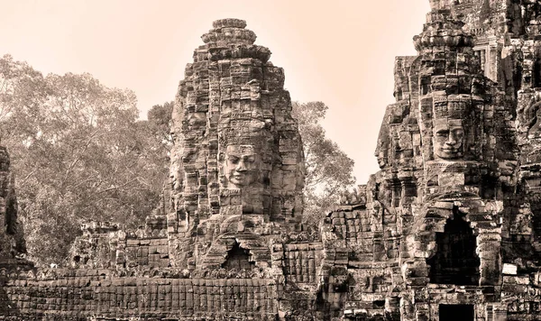 Bayon Est Temple Khmer Bien Connu Angkor Cambodge Construit Fin — Photo