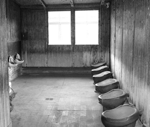 Sachsenhausen Oranienburg Germany May 2010 Toilet Sachsenhausen Oranienburg Fue Campo — Foto de Stock