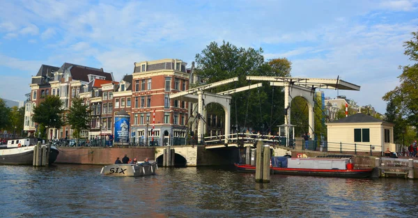 Amsterdam Κατω Χωρεσ Οκτωβριου 2015 Διώρυγα Στο Άμστερνταμ Έχει Ονομαστεί — Φωτογραφία Αρχείου