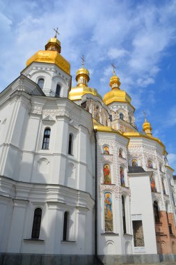 KIEV UKRAINE 09 03: 17: Kiev Pechersk Lavra veya Kyiv Pechersk Lavra, Kiev Mağara Manastırı olarak da bilinir, Kiev 'deki bir bölgeye adını veren tarihi bir Ortodoks Hıristiyan manastırı.