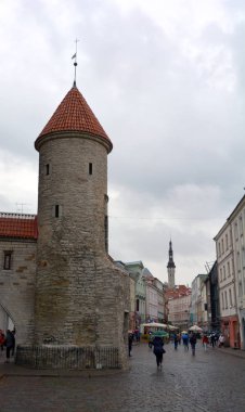 18 Eylül 2015: Hellemann Kulesi, 1390-1398 yılları arasında kulenin arkasındaki araziyi kullanan Laurentius van der Helle 'nin adını almıştır..  