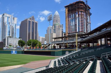 Charlotte North Carolina 22 Haziran 2916: Bank of America Corporate Center binası ve Charlotte şehir merkezi Kuzey Carolina eyaletinin en büyük şehridir. Mecklenburg ilçesinin merkezidir.