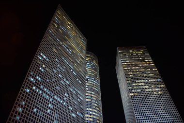TEL AVIV ISRAEL 04 11 16: Azrieli Merkezi bir gökdelen kompleksidir. Merkez ilk olarak İsrailli-Amerikalı mimar Eli Attia ve merkez geliştiricisi David Azrieli tarafından tasarlanmıştır.