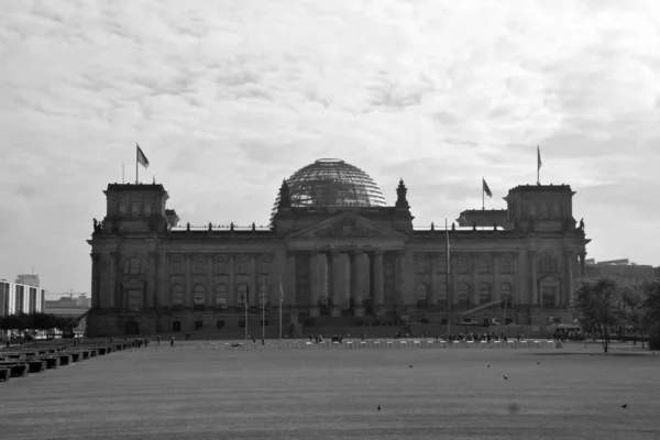 Berlin Germany Reichstag Officially Deutscher Bundestag Plenarbereich Reichstagsgebaude Historic Edifice — Stock Photo, Image