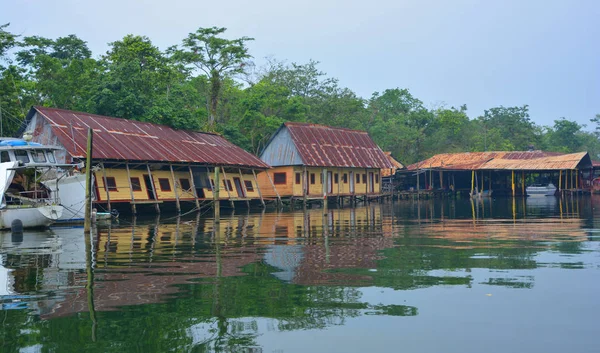 Wooden Houses River — Stock Photo, Image