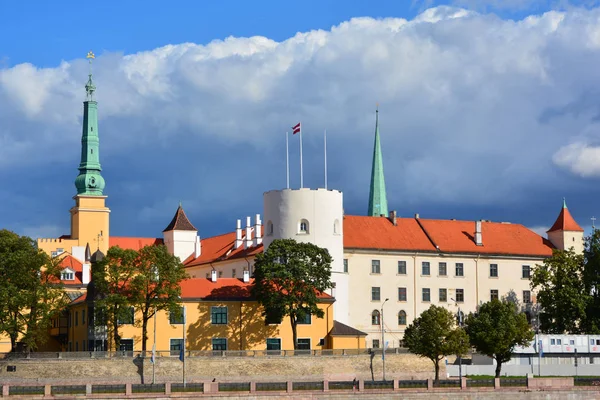 Riga Latvia 2015 Riga Castle Ist Eine Burg Ufer Des — Stockfoto