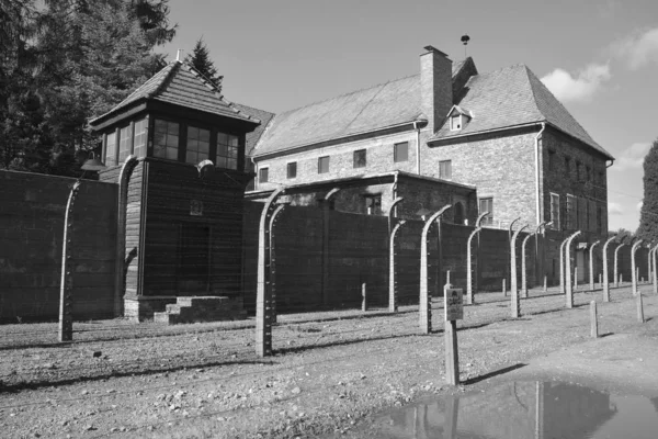 Auschwitz Birkenau Poland 奥斯威辛第一集中营是由德国纳粹集中营和波兰第三帝国建造和经营的灭绝集中营组成的网络 — 图库照片