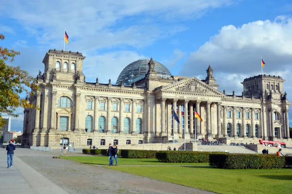 柏林德意志帝国议会 Reichstag Officially Deutscher Bundestag Plenary Arbereich Reichstagsgebaude 是柏林的一座历史性建筑 是德意志帝国帝国国会的所在地 — 图库照片