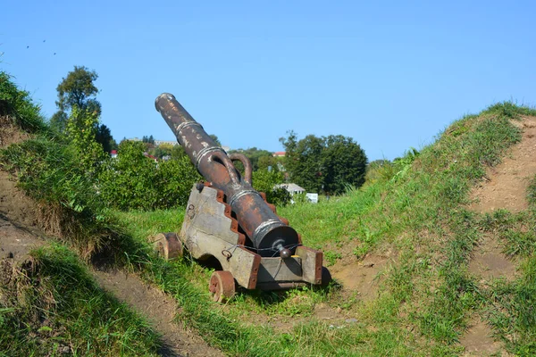 Zolochiv Ukraine Cannon Του Zolochiv Κάστρο Αποτελείται Από Τεράστιο Ορθογώνιο — Φωτογραφία Αρχείου