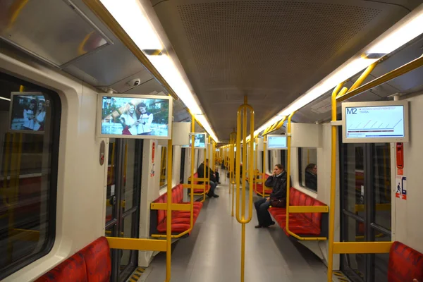 Política Warsaw Metro Varsovia Sistema Tránsito Rápido Servicio Ciudad Varsovia — Foto de Stock