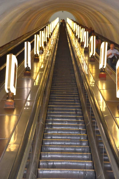 Kiev Ukraine Escalier Station Profonde Monde Arsenalna Dans Métro Kiev — Photo