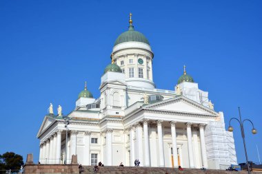 Helsinki Finlandiya 09: 25 2015: Helsinki Katedrali, Helsinki Piskoposluğu 'nun Evanjelik Lüteriyen katedralidir. Helsinki şehrinin kendine özgü simgesi, uzun, yeşil kubbesidir.