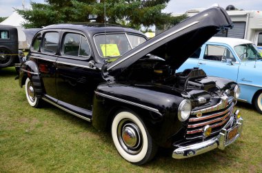 Granby Quebec Canada 29 Temmuz 2013: Ford Motor Company 1938 yılında De Luxe Ford hattını temel model ve lüks Lincoln arasındaki boşluğu doldurmak için lüks bir alternatif olarak tanıttı..