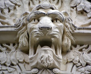 Riga Letonya 14 Eylül 2015: Riga 'daki tüm binaların üçte birinden fazlası bu eşsiz mimari tasarım tarzına örnektir.