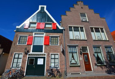 Hollanda, Edam 'da geleneksel Flaman evleri